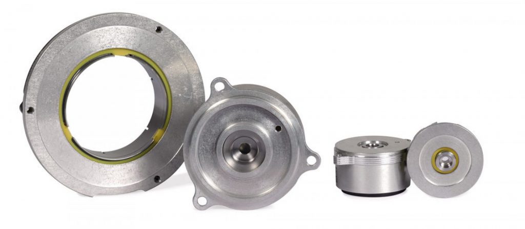 Inductive rotary encoders in plastics processing