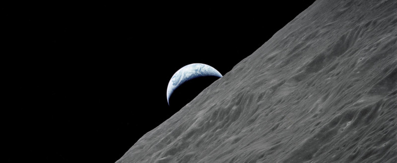 23-April-lunar-surface-800